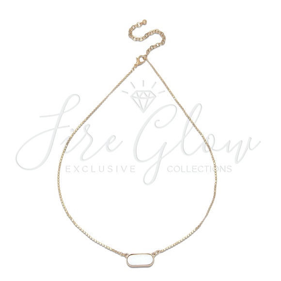 White Oval Pendant Necklace - Gold Tone - Picture 3 of 13